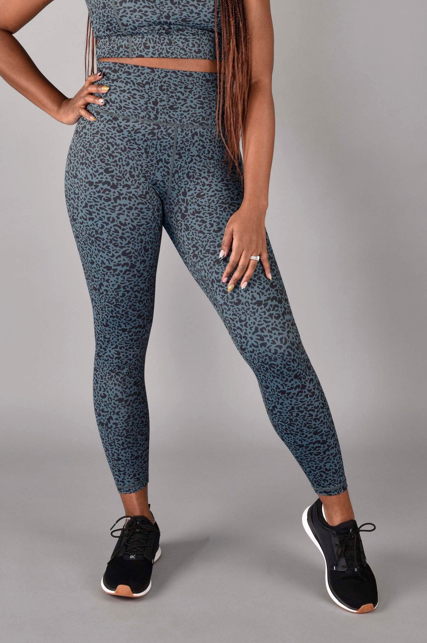 WEAR LOVE MORE Ultra High Rise Recycled Luxe 7/8 Legging in Emerald Leopard Print. Sustainable Activewear in Leopard Print. Leopard Print Legging. Matching Set.